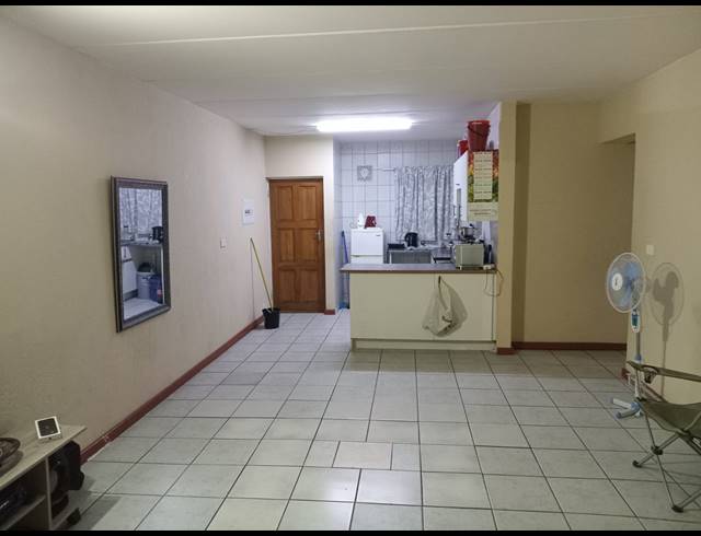 4 BEDROOM FREEHOLD FOR SALE IN ELOFF